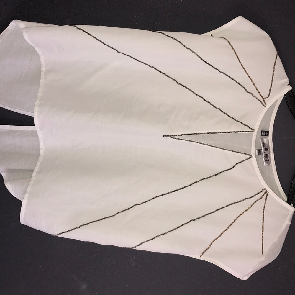 White cute flowey blouse!